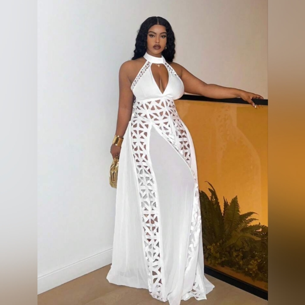 Elegant White Halter Maxi Dress - Picture 4 of 4